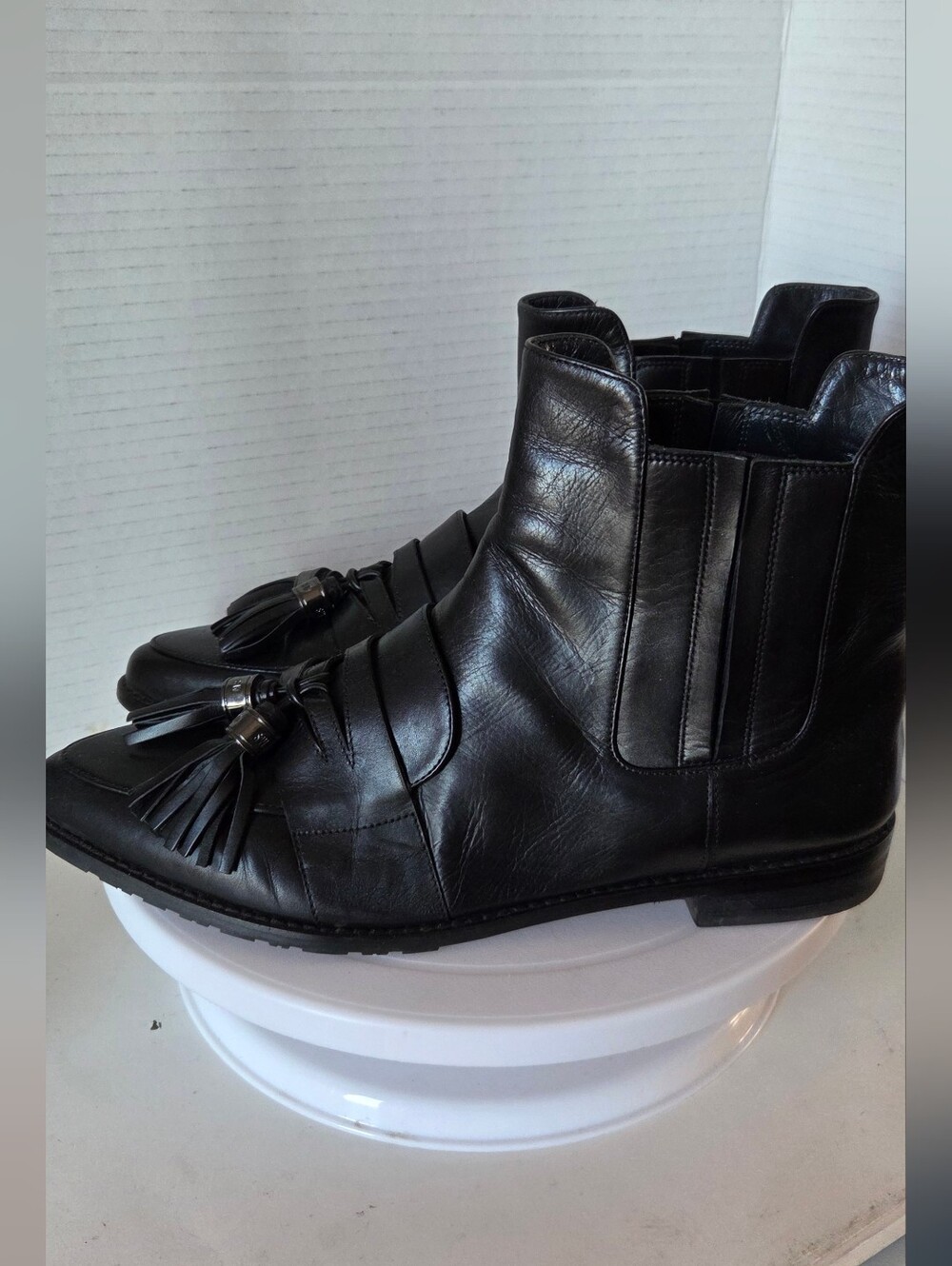 Stuart Weitzman Women's Black Leather Tassel Loafers Booties Size 8.5